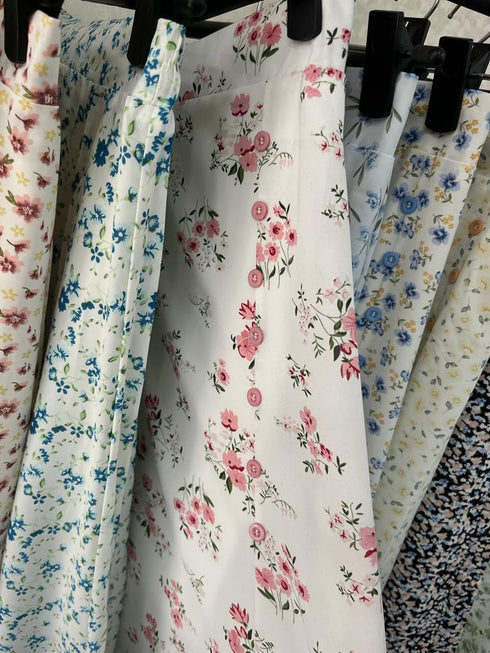 Floral Slit Skirt With Button